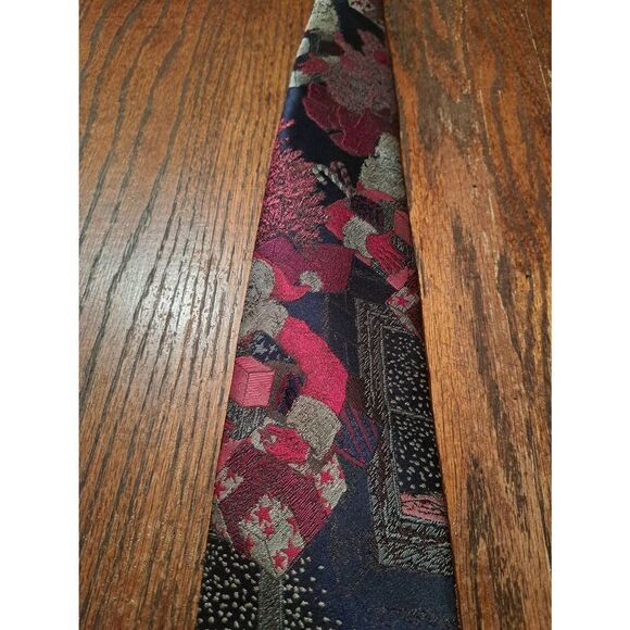 Camden Court Christmas Holiday Santa Neck Tie Black Silver Red - Picture 3 of 3
